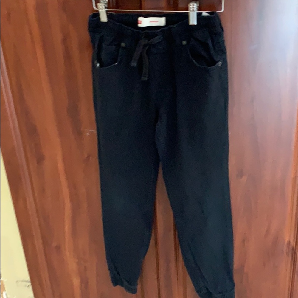 Levi’s joggers